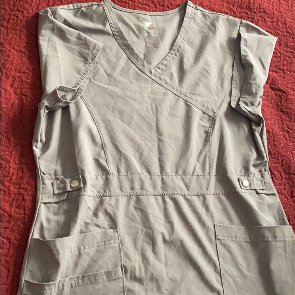 Scrub top